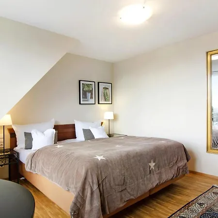 Grafenholz אוברלינגן